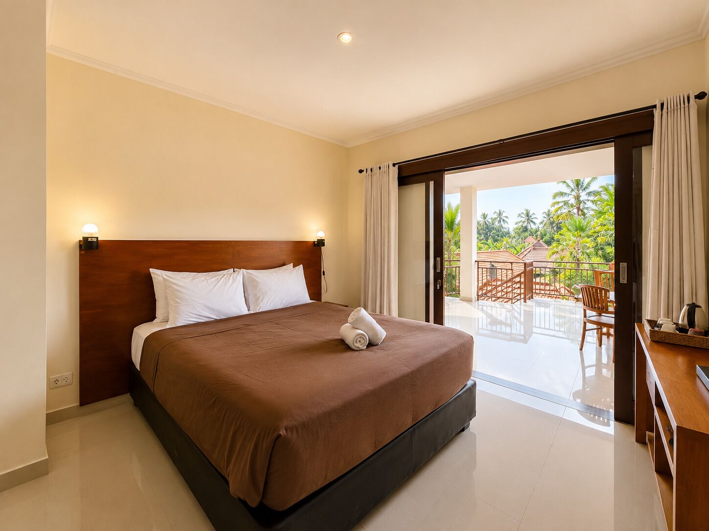 Double Room, City View | Minibar, desk, laptop workspace, soundproofing