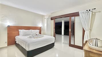 Double Room, City View | Minibar, desk, laptop workspace, soundproofing