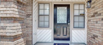 Newly Upgraded 4BR 2.5BA family- friendly home