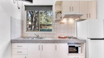 Standard 1 Bedroom Cabin | Private kitchen