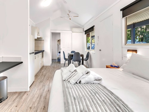 Rockingham Holiday Village