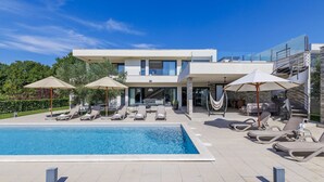 A heated pool - Vacation home Bianca by Interhome (Novigrad (Istra))