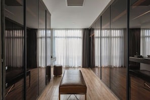 Luxury Suite, Park View | Bathroom | Rainfall showerhead, free toiletries, hair dryer, slippers