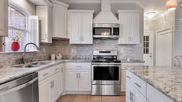 Microwave, dishwasher