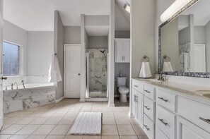 Poreamme, hiustenkuivaaja, pyyhkeet, saippua