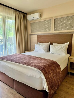 Appartement, 1 chambre, piscine privée, vue jardin