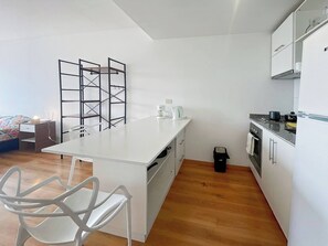 Appartement, 1 slaapkamer, toegankelijk voor mindervaliden, roken | Dineerruimte