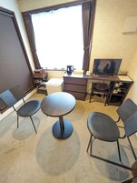 Twin Room, Non Smoking, Private Bathroom | Desk, free WiFi