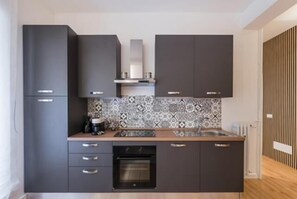 Leilighet, 2 soverom, balkong, hageutsikt | Innvendig