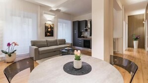 Apartment, 2 Bedrooms, Balcony, Garden View | Interior - THE Fifth Properties (Rome)