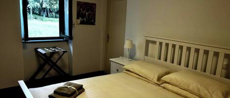 1 bedroom, soundproofing