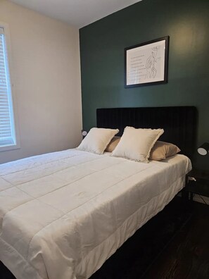 2 quartos, ferros/tábuas de passar roupa, Wi-Fi, roupa de cama