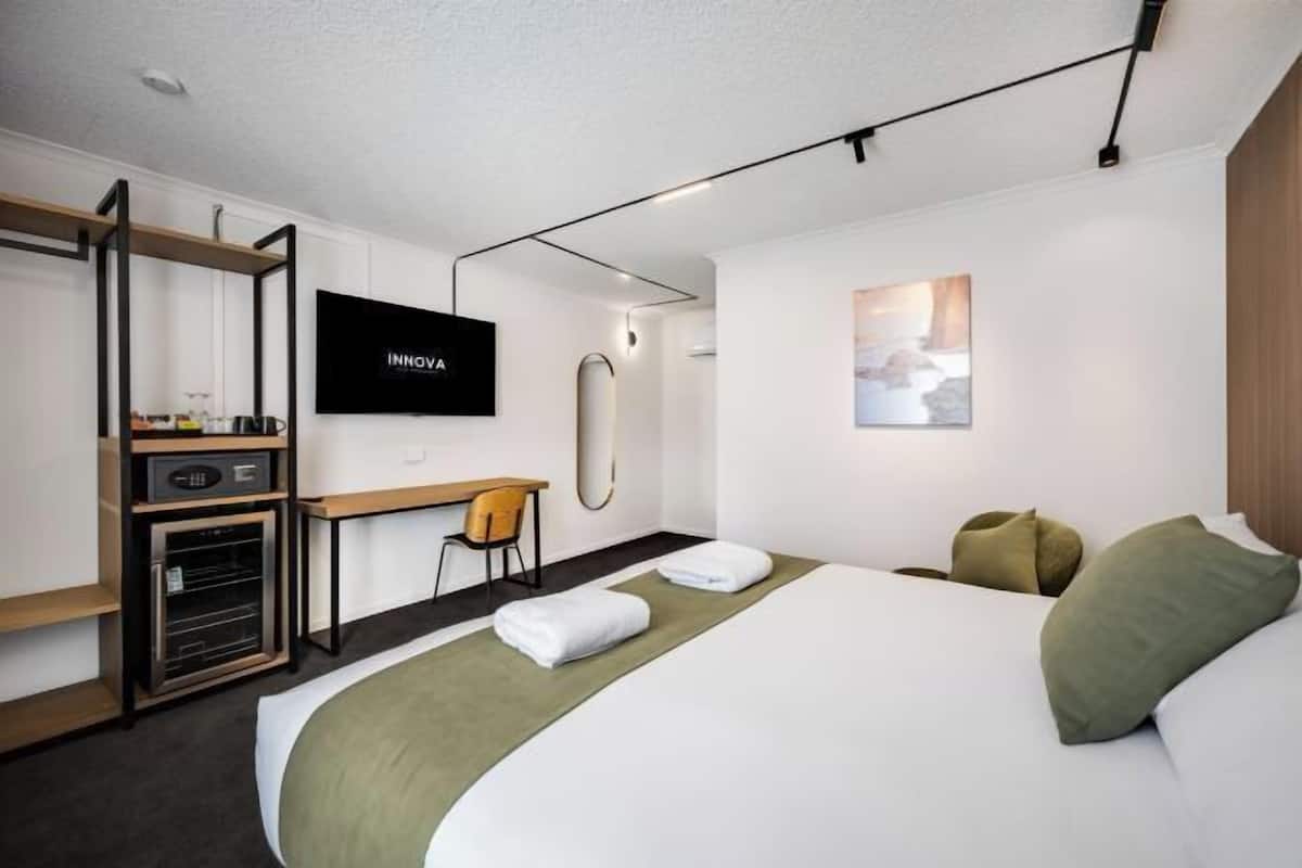 1 bedroom, pillowtop beds, in-room safe, individually furnished