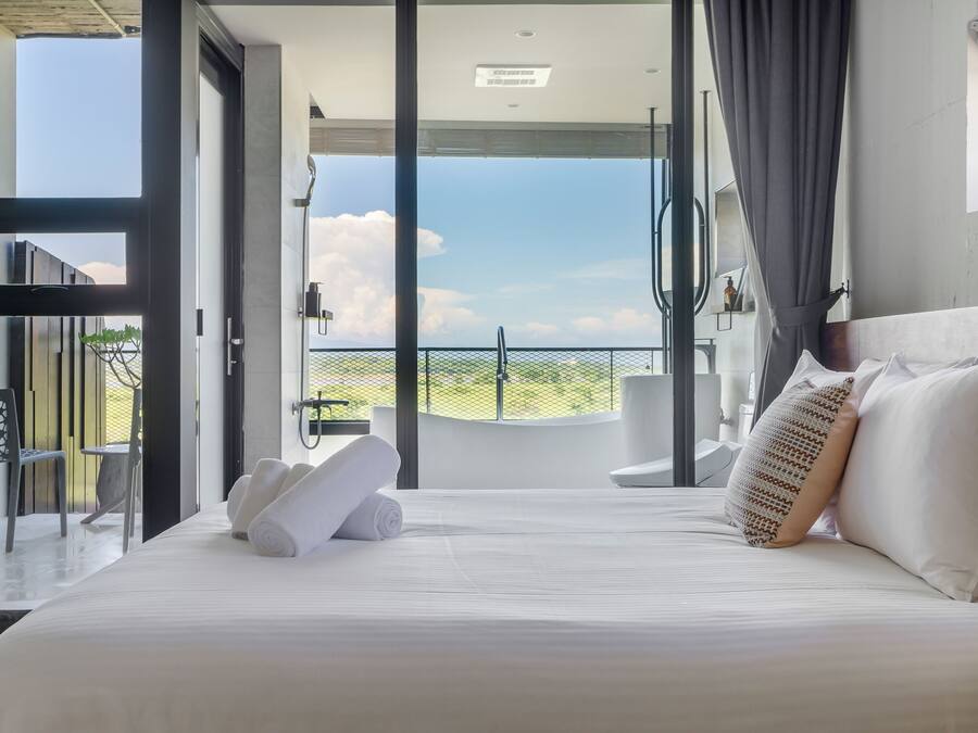 Deluxe Double Room with Sea View