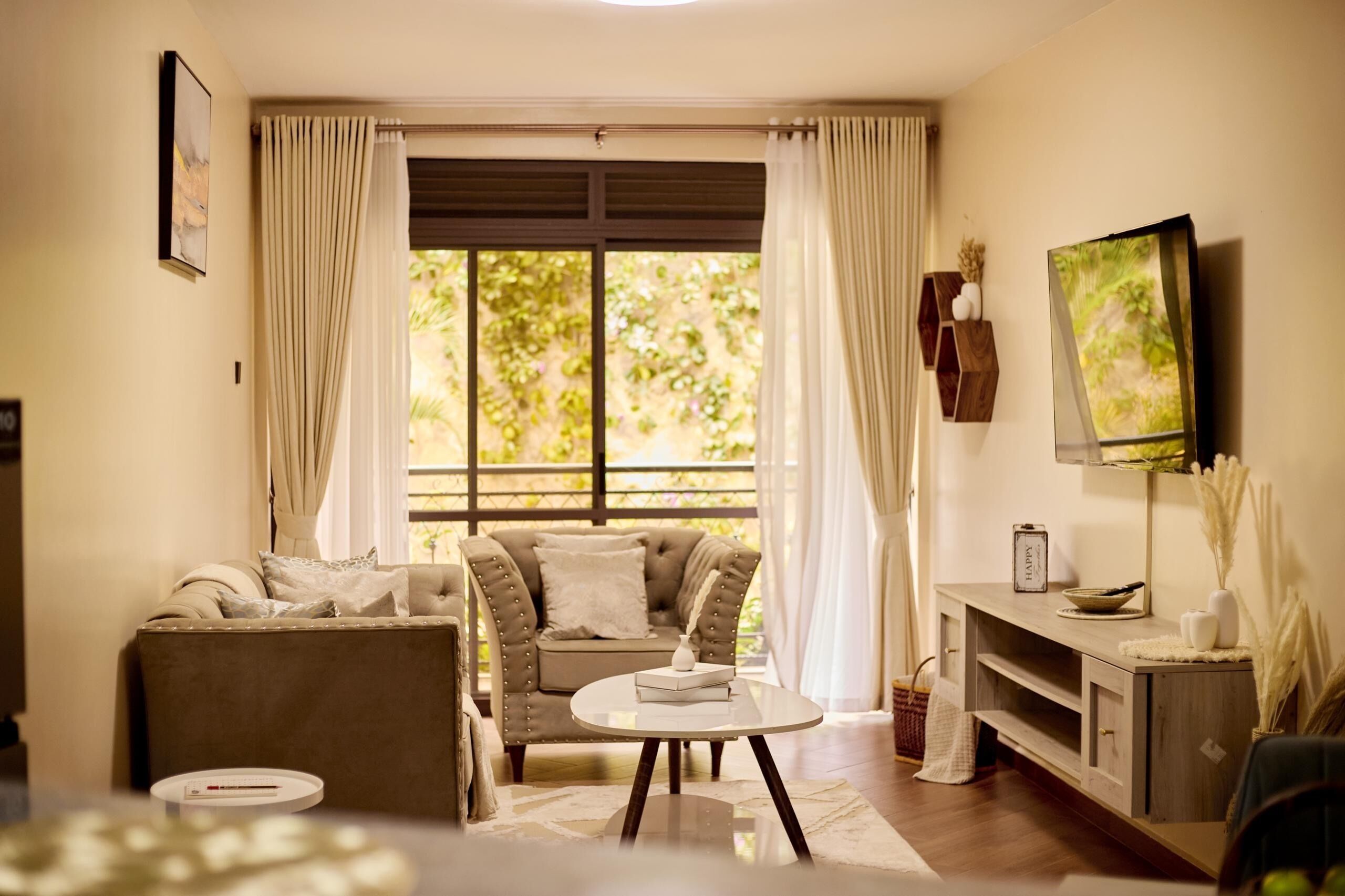 华丽公寓, 城市景观 | 起居区 | 平板电视