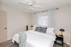 2 bedrooms, WiFi, bed sheets