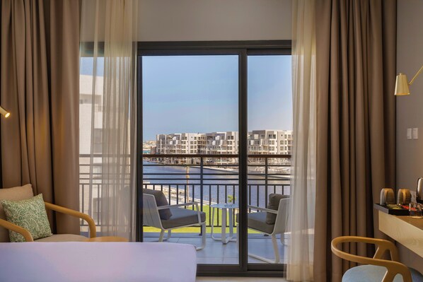 Superior Room Marina View | 高級寝具、ミニバー (無料)、セーフティボックス (室内)、デスク