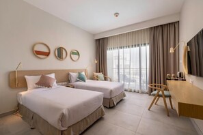 Superior Room Marina View | Literie de qualité, articles de minibar gratuits, coffre-fort, bureau