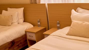 Klassiek appartement, uitzicht op heuvels | 2 slaapkamers, een bureau, een laptopwerkplek, geluiddichte muren