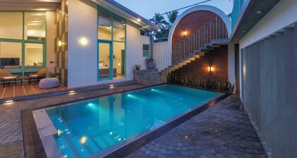 Luxury villa designed for digital nomads craving productivity and relaxation.