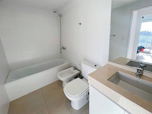 Apartment, 1 Bedroom, Accessible, Smoking | Bathroom - One-bedroom Apartment in Recoleta With Panoramic Views (Buenos Aires)