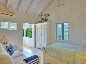 4 habitaciones, tabla de planchar con plancha, internet y ropa de cama 