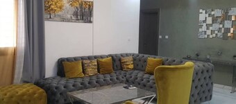 Elegant Apartment in Ouakam, with 24/7 Security & Pool, with underground parking