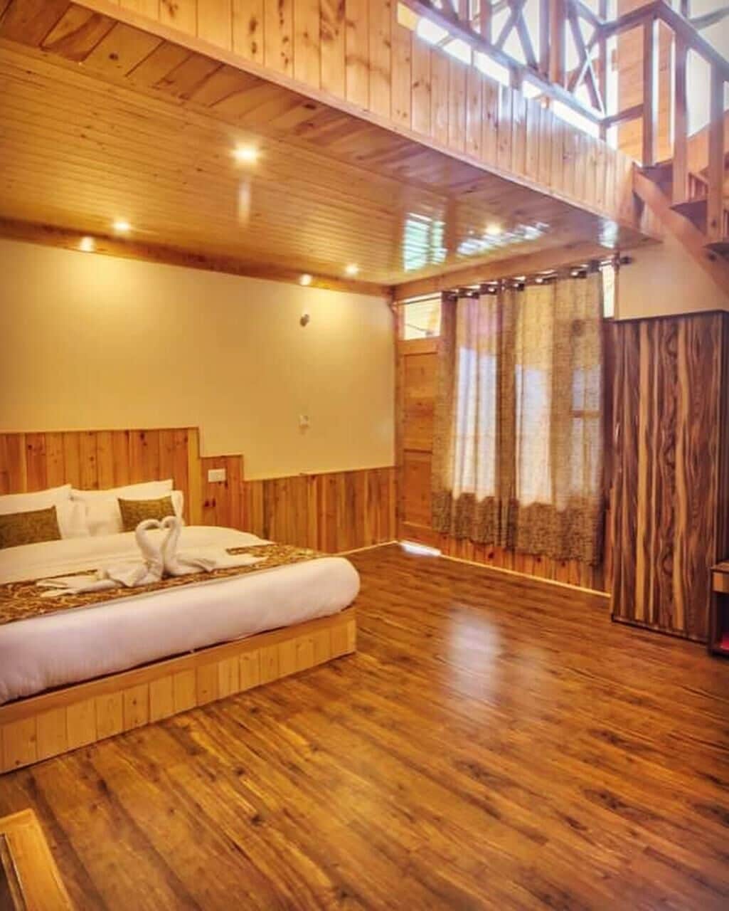 Family Room | Premium bedding, pillowtop beds, desk, laptop workspace