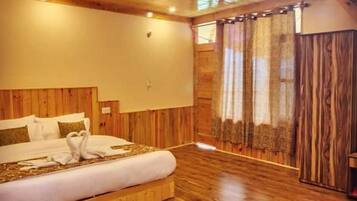 Chambre Familiale | Literie de qualité supérieure, surmatelas, bureau