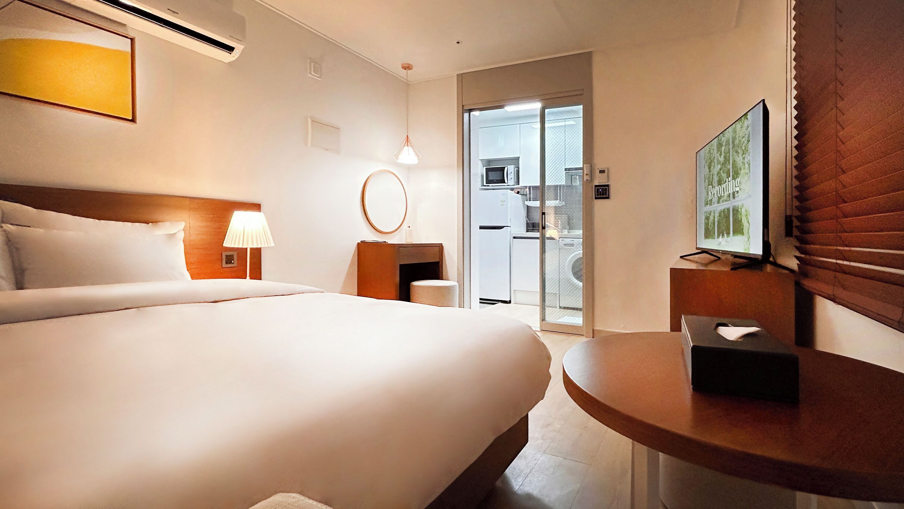 Standard Double Room, 1 Queen Bed | Desk, laptop workspace, soundproofing, iron/ironing board