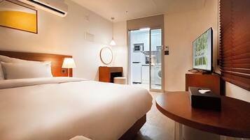 Standard-Doppelzimmer, 1 Queen-Bett | Schreibtisch, laptopgeeigneter Arbeitsplatz, schallisolierte Zimmer