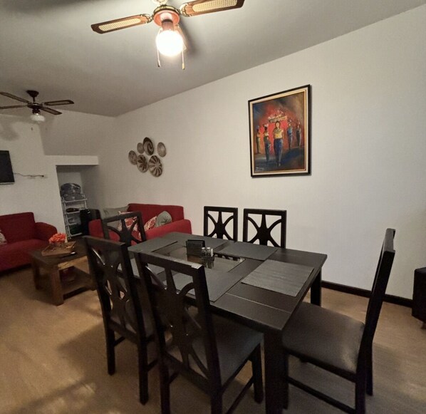 Dining - Entire home 10 min. From Antigua 8 guests • 4 bedrooms • 6 beds
• 3 full baths  (San Pedro Las Huertas)