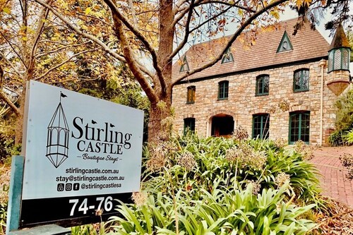 Elegant Stirling Castle Retreat 4 beds, 4 bathrooms, 200m to Stirling Hotel