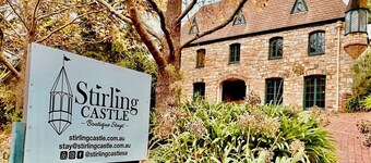 Elegant Stirling Castle Retreat 4 beds, 4 bathrooms, 200m to Stirling Hotel