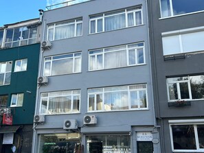 Front of property - Kuzguncuk View (Istanbul)