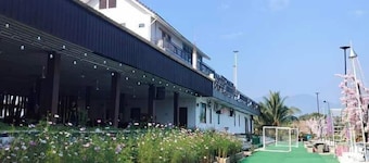 Coconut Garden Garden Cafe