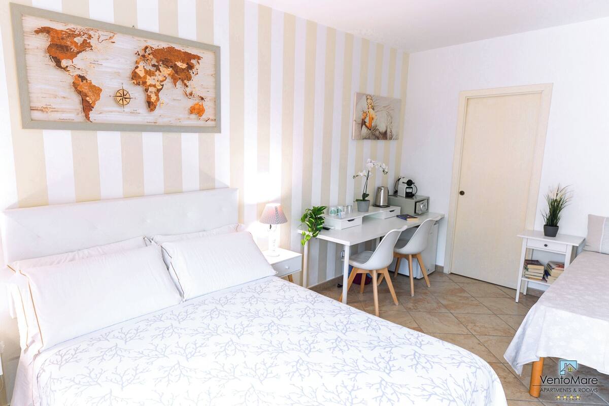 Deluxe Studio, Kitchenette, City View | 1 bilik tidur, cadar Frette Itali, peralatan tempat tidur premium