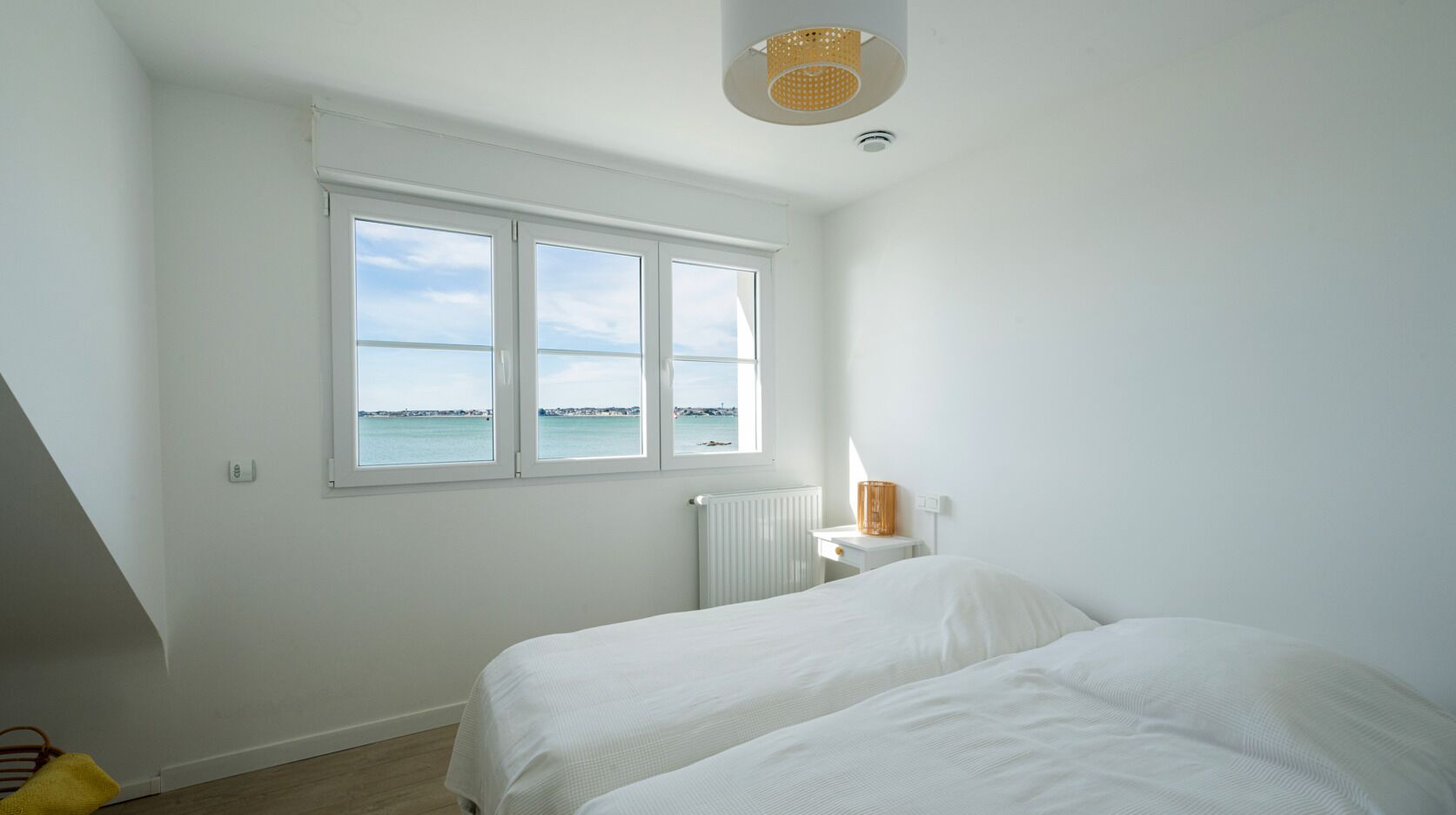 4 bedrooms, iron/ironing board, travel cot, free WiFi