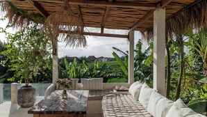 Unclassified image, 4 of 63, button - Bi Design House (Canggu)