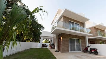 Villa | Exterior