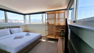 Classic Studio | 1 bedroom, iron/ironing board, free WiFi
