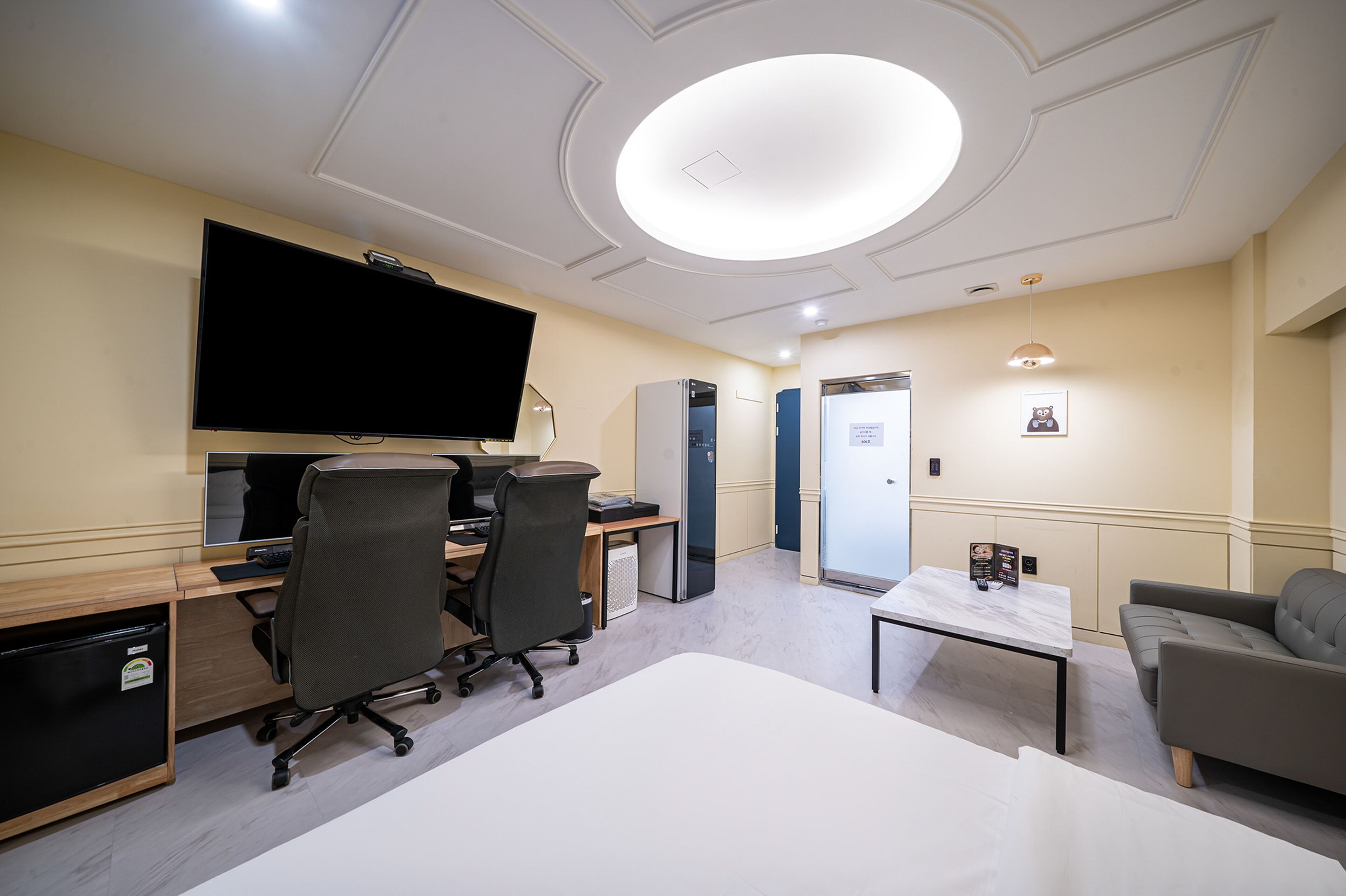 Kamar Double Premier, pemandangan kota | Meja kerja, ruang kerja ramah laptop, kedap suara, dan Wi-Fi gratis