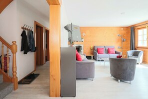 Interior - Ski Stay + SPA in Switzerland in a mountain chalet (Val-d'Illiez)
