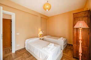 2 bedrooms - Terrazza Apuana A Few Steps From The Sea (Forte dei Marmi)