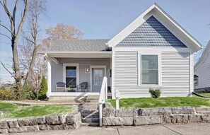 House - Fall Festivities - 4BR Home by IU Stadium Bloomington Bliss (Bloomington)