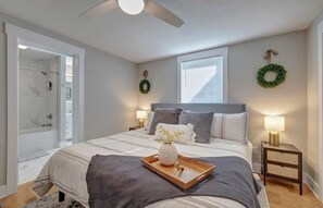 4 bedrooms, Internet - Fall Festivities - 4BR Home by IU Stadium Bloomington Bliss (Bloomington)