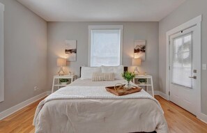 House - Fall Festivities - 4BR Home by IU Stadium Bloomington Bliss (Bloomington)