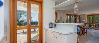 Villa Azur on Lake Neuchâtel