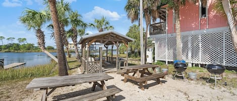 Grill-/Picknickplatz