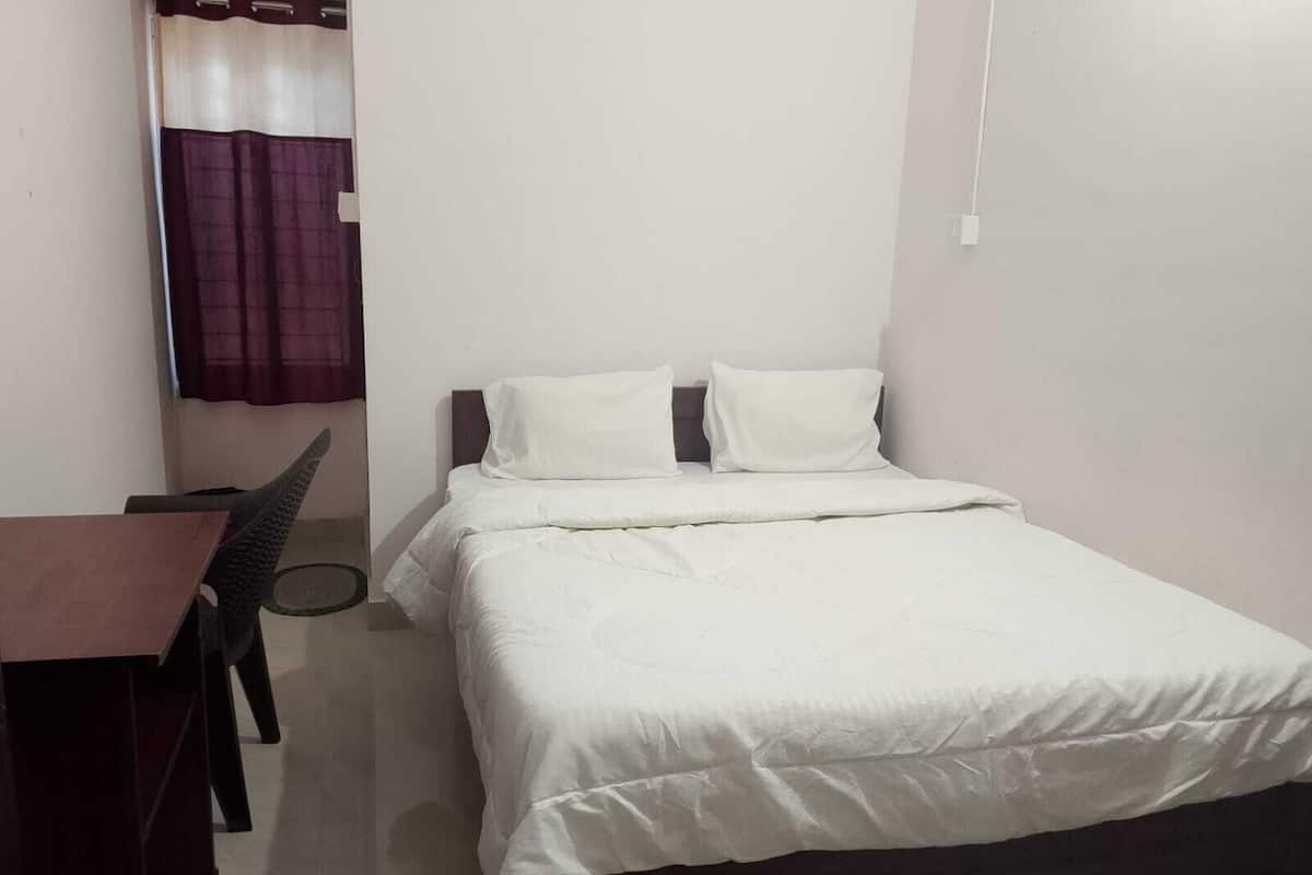 Basic Double Room, City View | Free WiFi